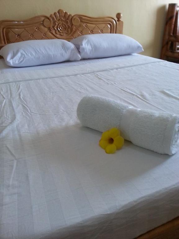 Rama International Beach Resort Botolan Chambre photo