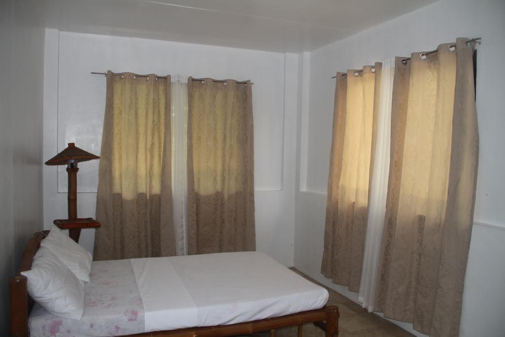Rama International Beach Resort Botolan Chambre photo